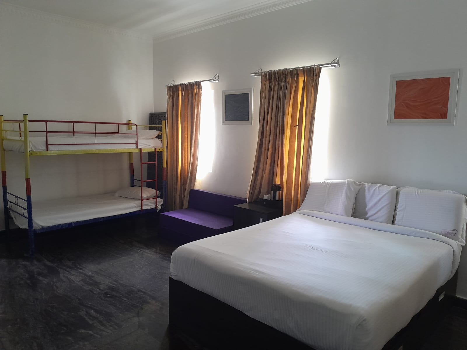 Family Room with Bunk1